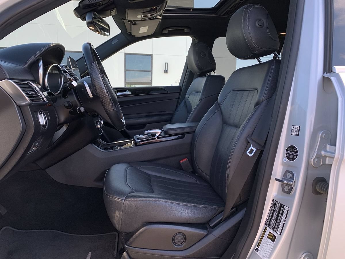 Used 2019 Mercedes-Benz GLS 450 4MATIC image 32