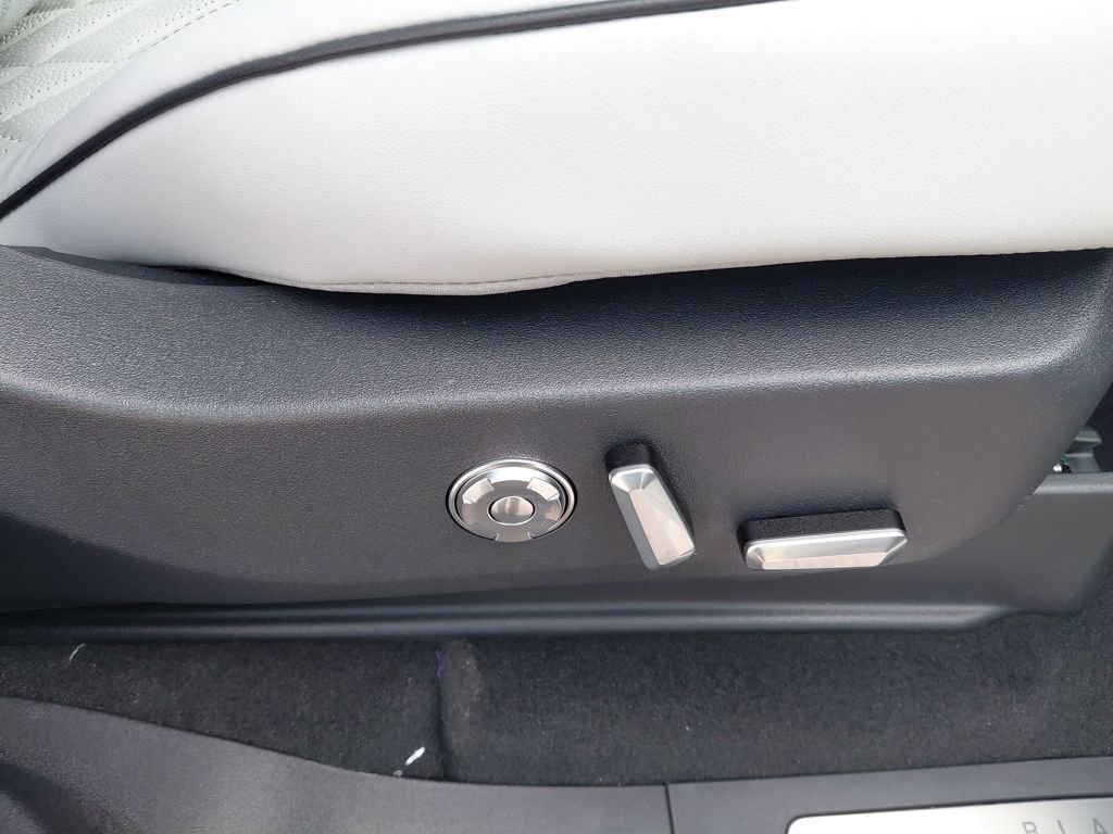 New 2026 Lincoln Navigator L Black Label image 62