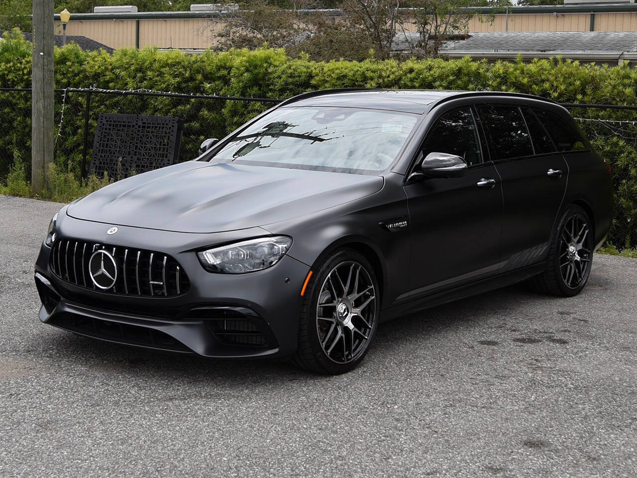 Used 2023 Mercedes-Benz E 63 AMG S image 4
