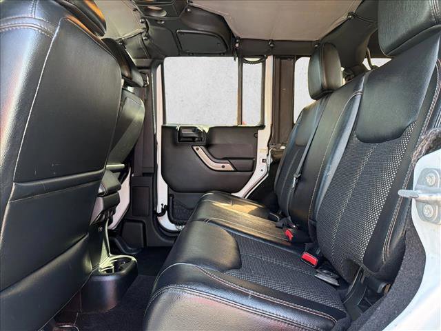 Used 2016 Jeep Wrangler Unlimited Sahara image 21