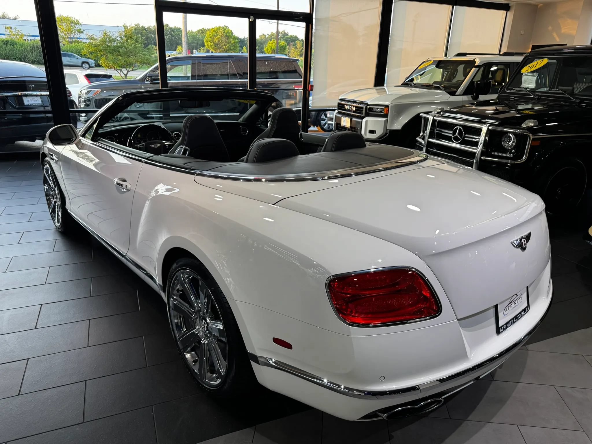 Used 2017 Bentley Continental GT AWD/4WD image 3