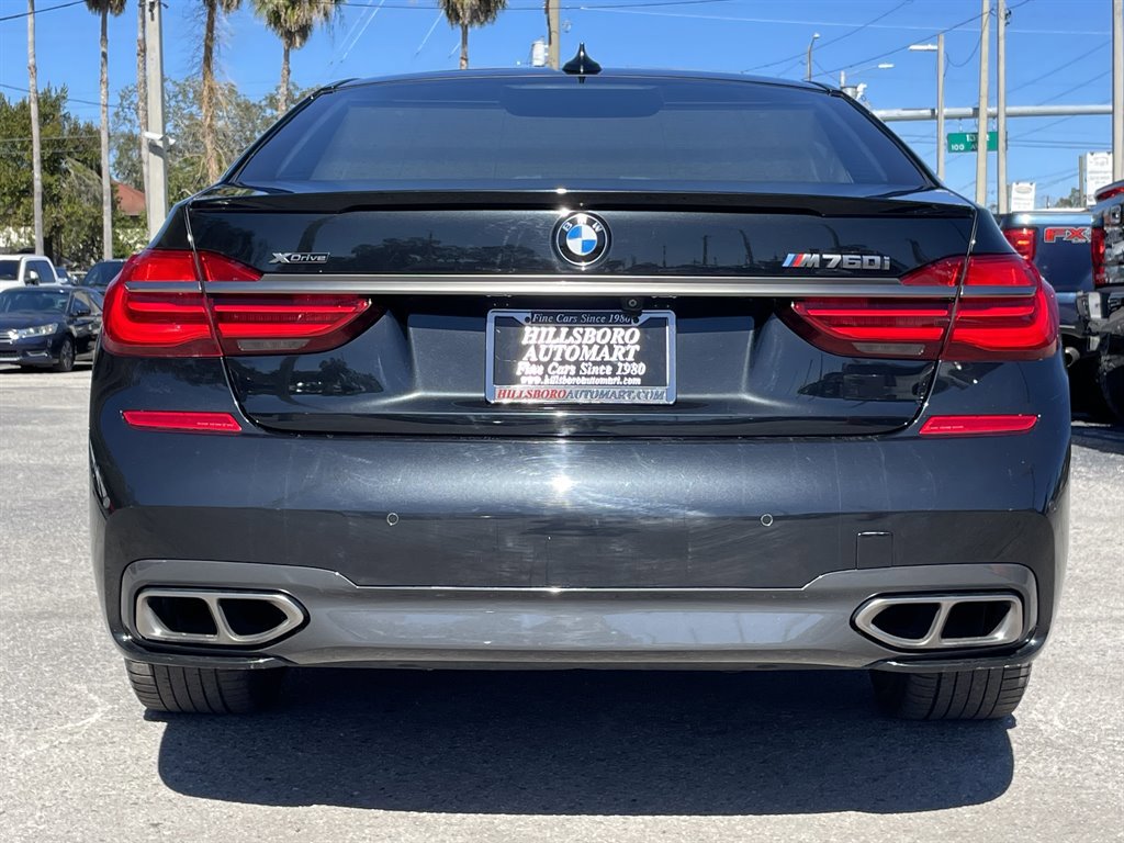 Used 2018 BMW M760i xDrive w/ Luxury Rear Seating Package AWD/4WD image 9