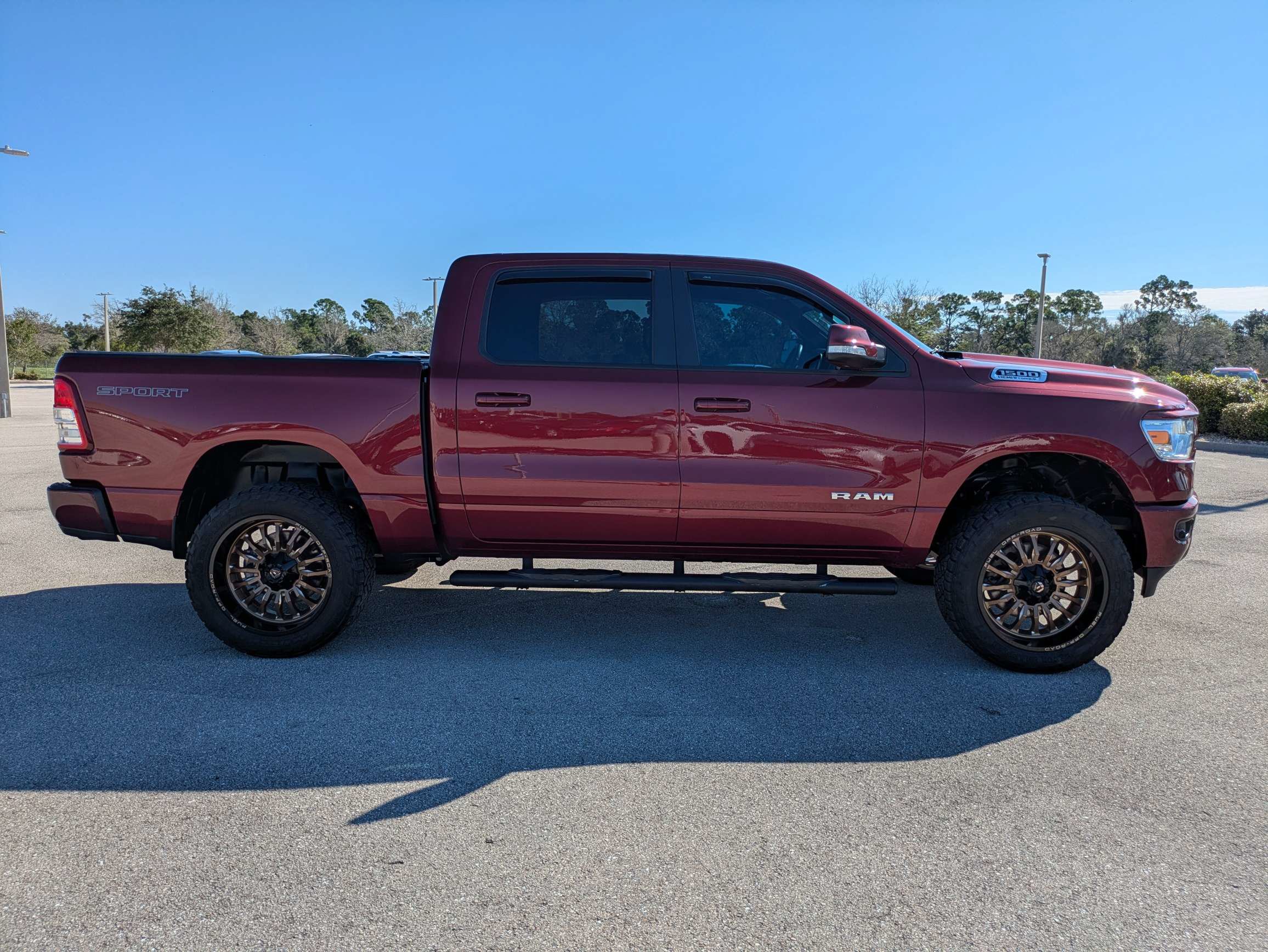 Used 2022 RAM 1500 Big Horn AWD/4WD image 3