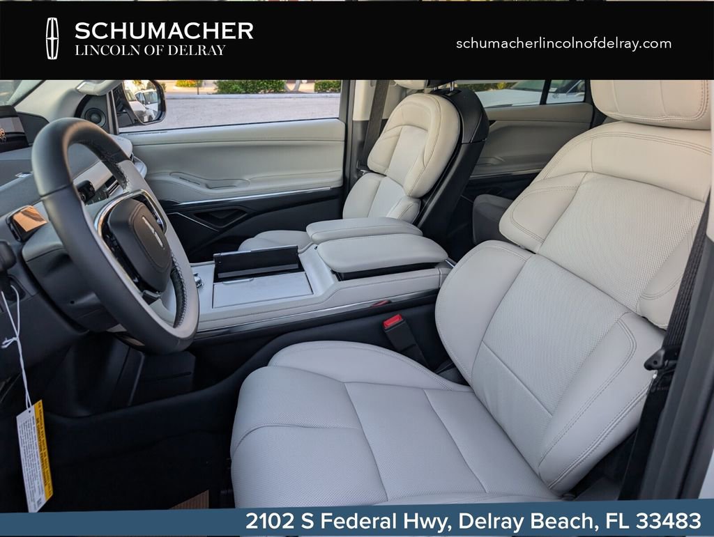 New 2026 Lincoln Navigator L Premier AWD/4WD image 11