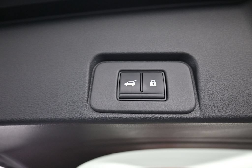 Used 2026 Nissan Rogue Platinum w/ Tech Package AWD/4WD image 23