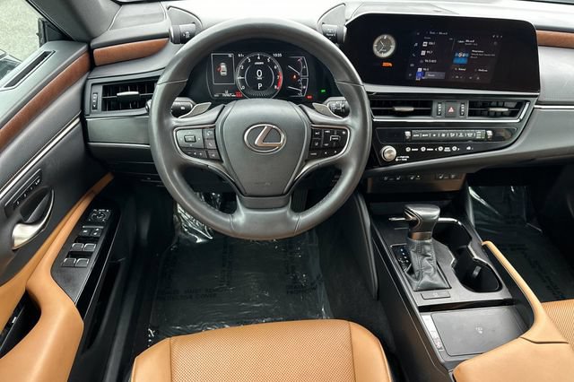 Used 2023 Lexus ES 350 w/ Premium Package FWD image 16
