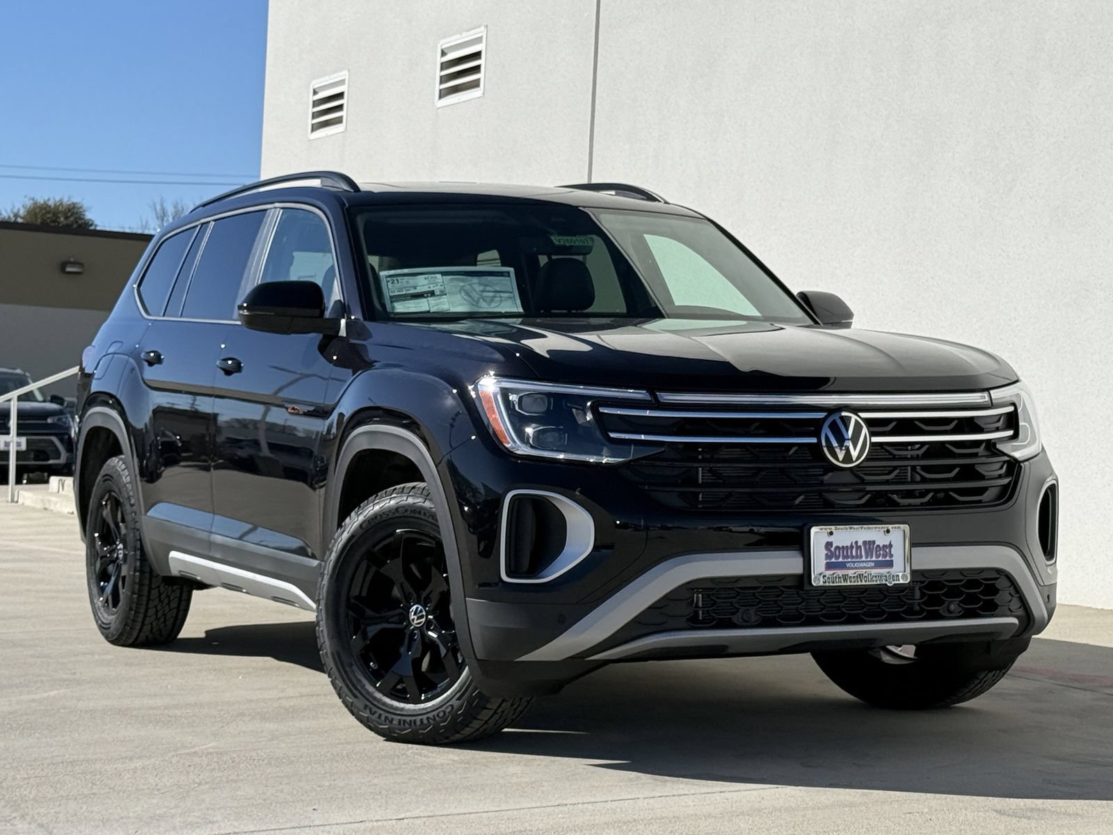New 2026 Volkswagen Atlas Peak Edition AWD/4WD image 2