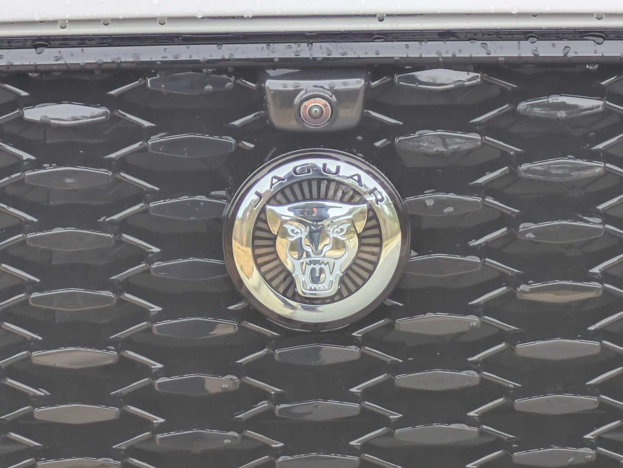 New 2026 Jaguar F-PACE R-Dynamic S image 32