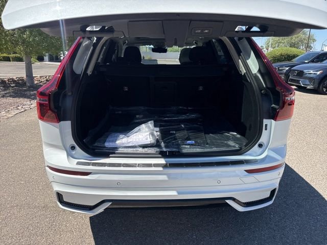New 2026 Volvo XC60 B5 Plus w/ Climate Package image 6