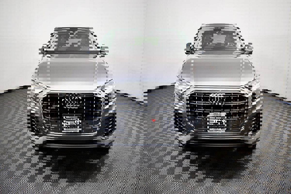 Used 2019 Audi Q8 Premium w/ Convenience Package image 4