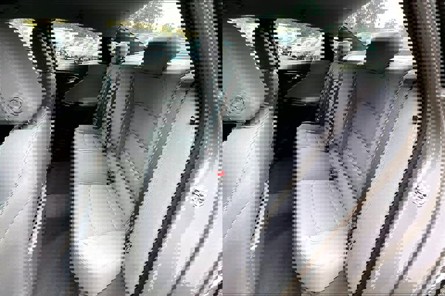 Used 2022 Chevrolet Malibu LS image 17