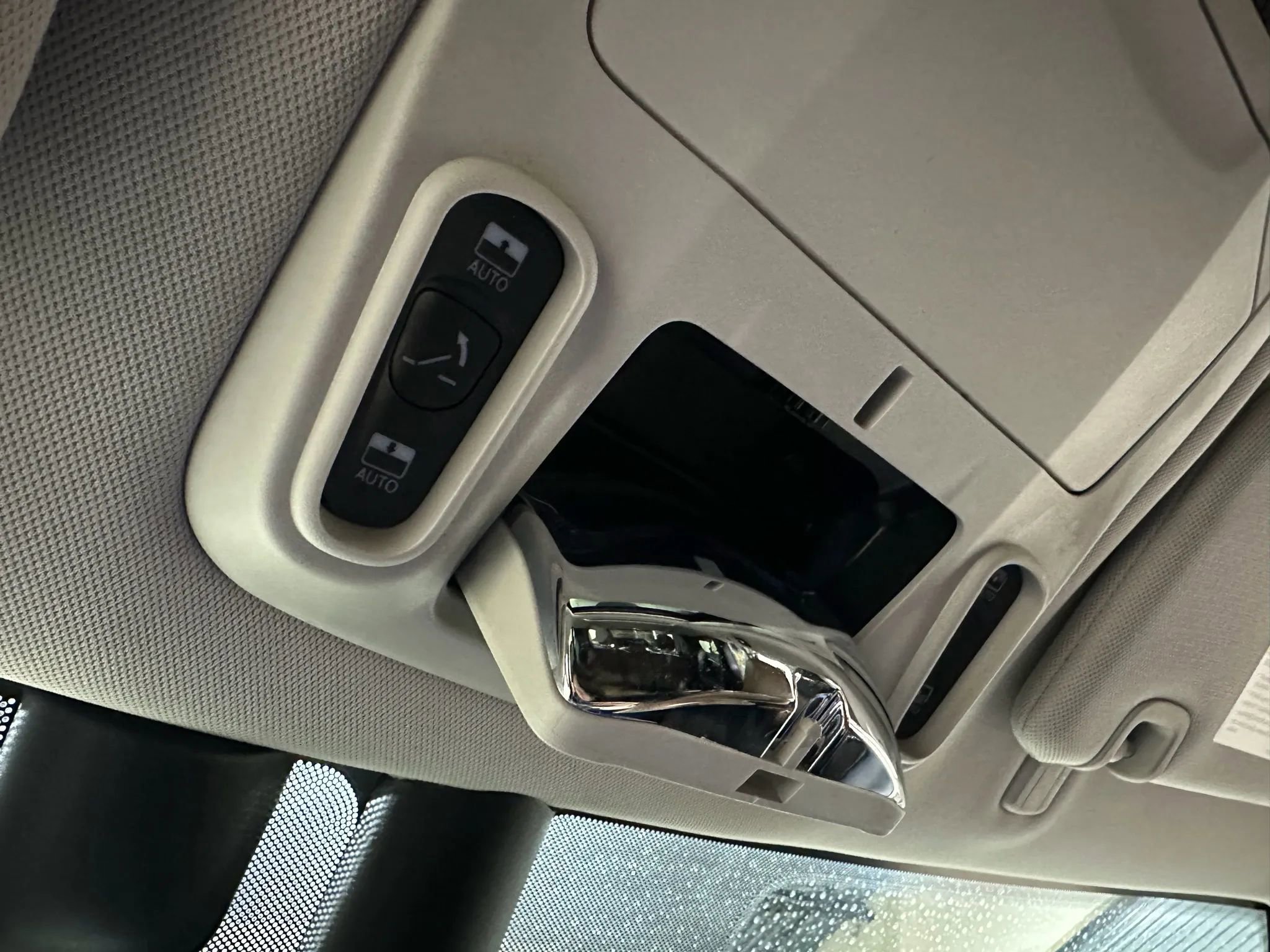 Used 2017 Chrysler Pacifica Limited w/ Advanced Safetytec Group image 52