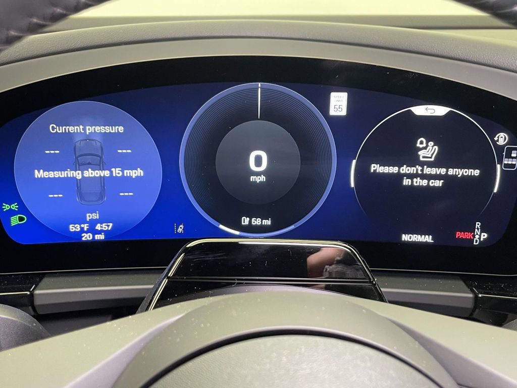 New 2026 Porsche Macan 4 Electric image 47