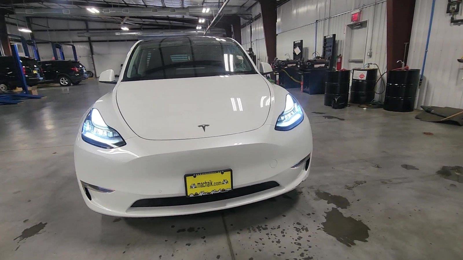Used 2021 Tesla Model Y Long Range AWD/4WD image 3