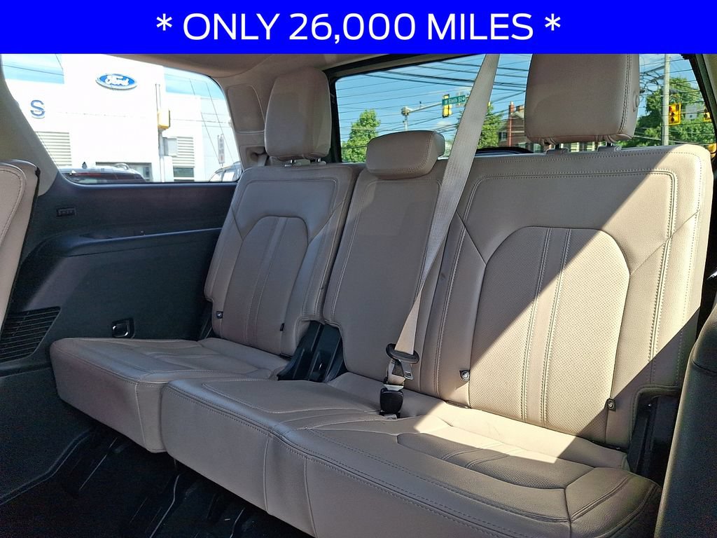 Used 2023 Ford Expedition Limited AWD/4WD image 11