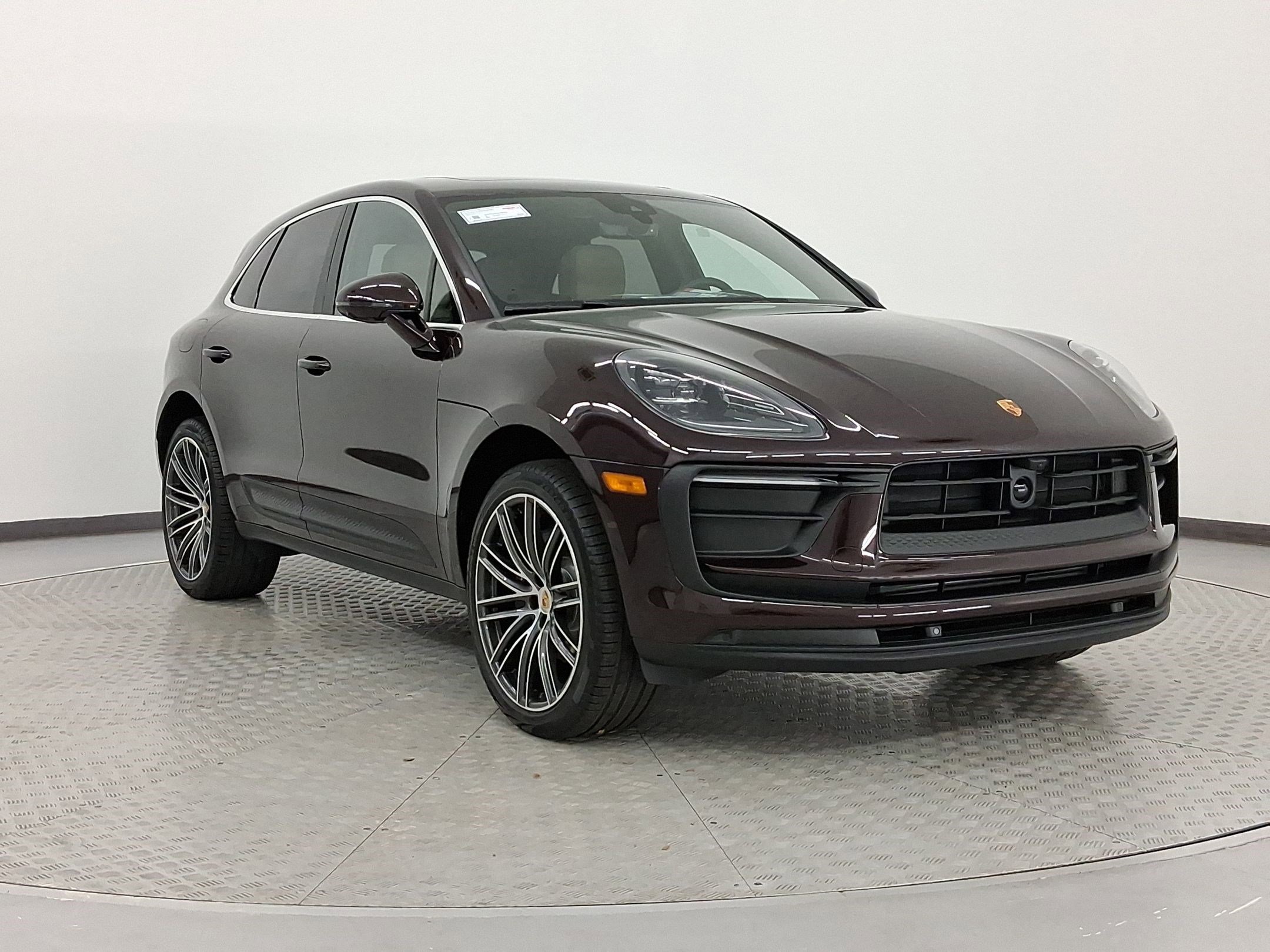 Used 2026 Porsche Macan image 7