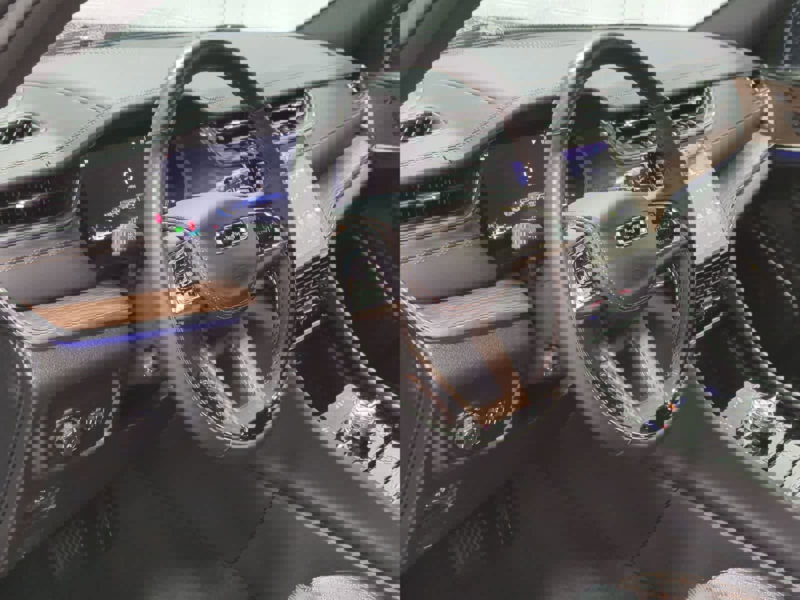 Certified 2024 Jeep Grand Cherokee Summit w/ Luxury Tech Group V image 10