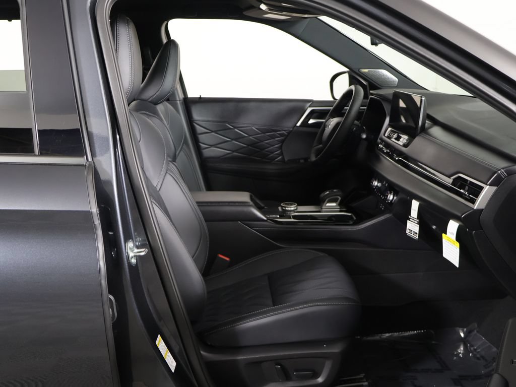 New 2026 Mitsubishi Outlander SEL Black Edition AWD/4WD image 32