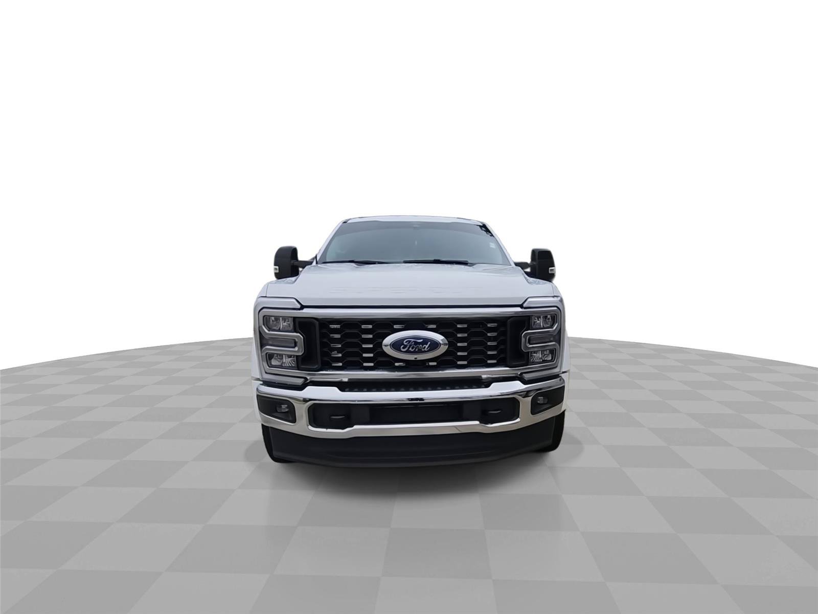 Used 2026 Ford F450 Lariat AWD/4WD image 3