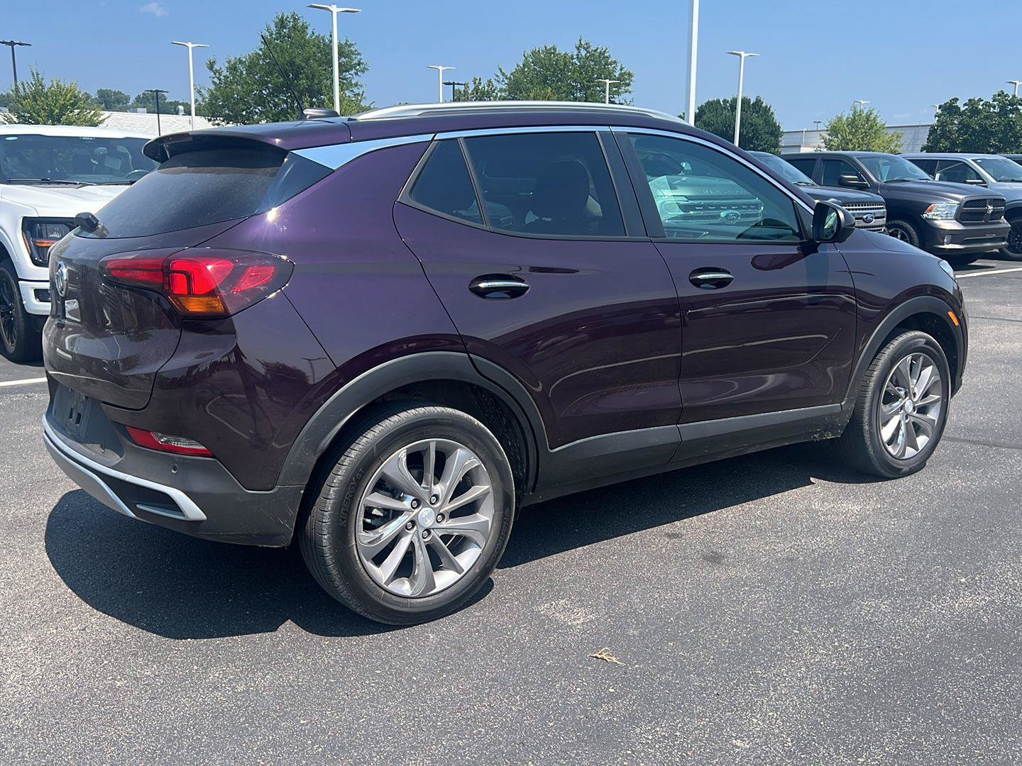 Used 2021 Buick Encore GX Select w/ Advanced Technology Package AWD/4WD image 6