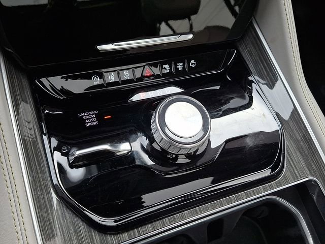 Used 2022 Jeep Wagoneer Series II w/ Premium Group I image 15