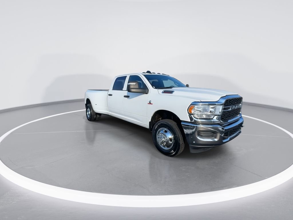 Used 2024 RAM 3500 Tradesman w/ Chrome Appearance Group image 2