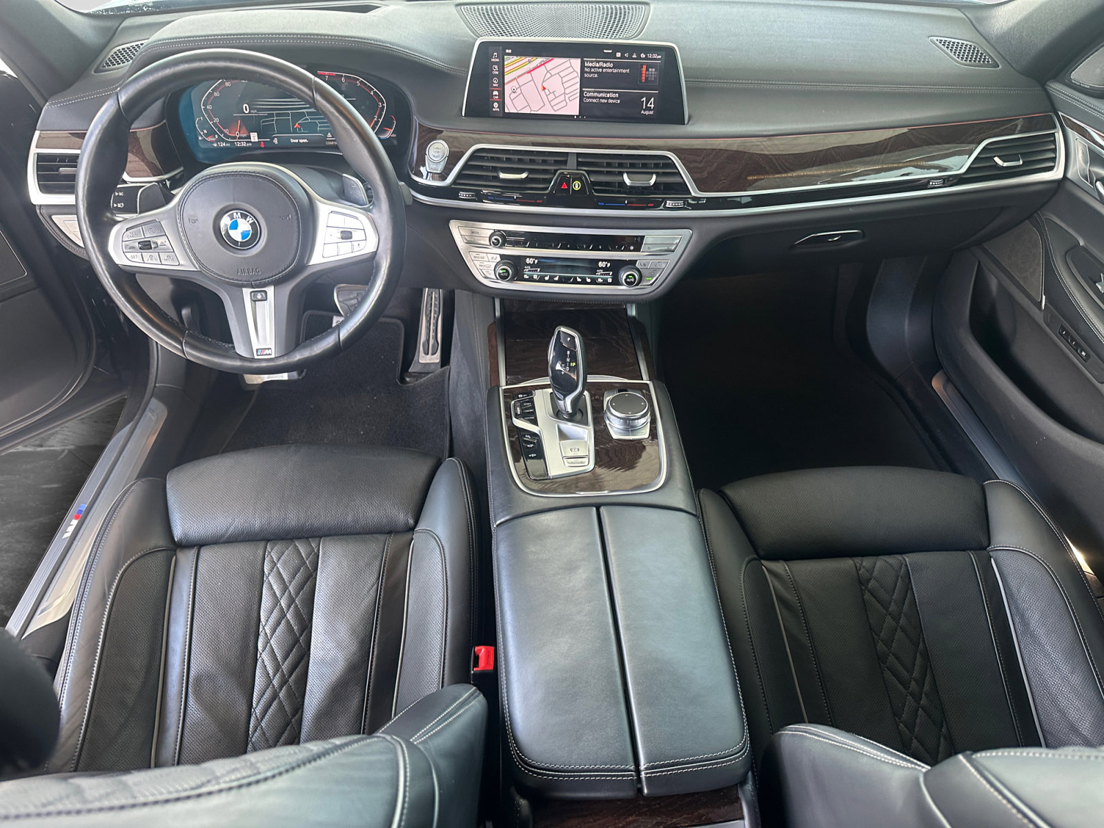 Used 2022 BMW 740i w/ M Sport Package RWD image 15