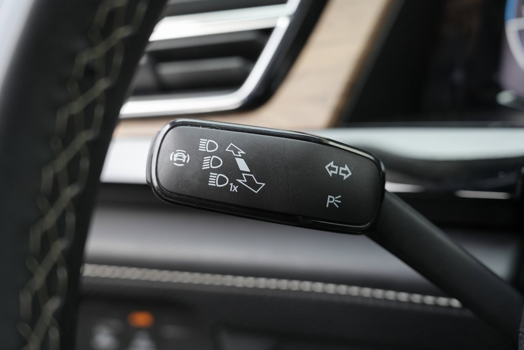 Used 2024 Volkswagen Atlas SE image 52