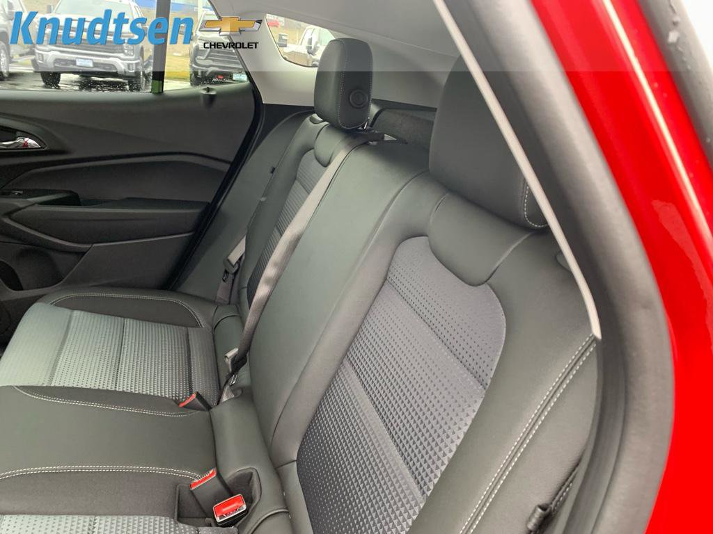 New 2026 Chevrolet Trax LT w/ Driver Confidence Package image 17