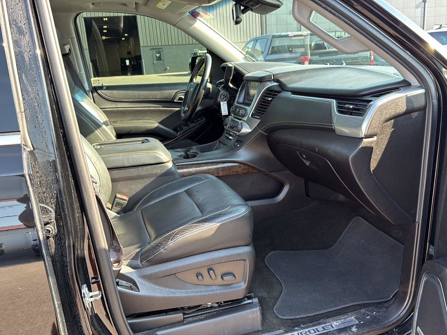 Used 2017 Chevrolet Tahoe LT AWD/4WD image 12
