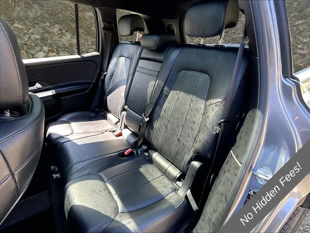 Used 2021 Mercedes-Benz GLB 250 4MATIC w/ Premium Package image 24