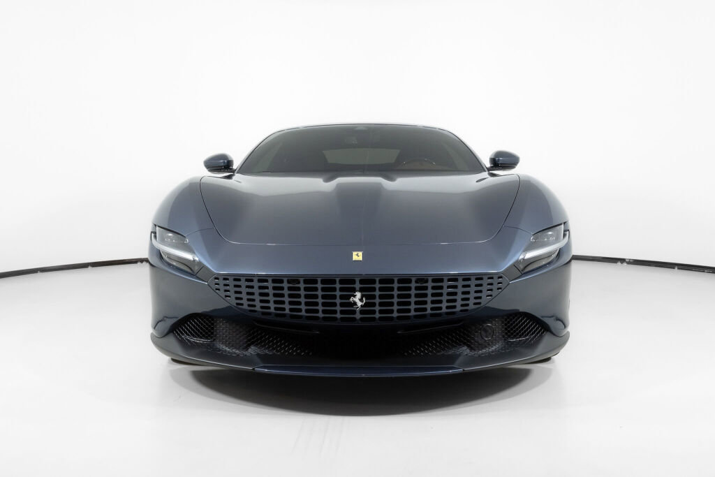 Used 2024 Ferrari Roma RWD image 8