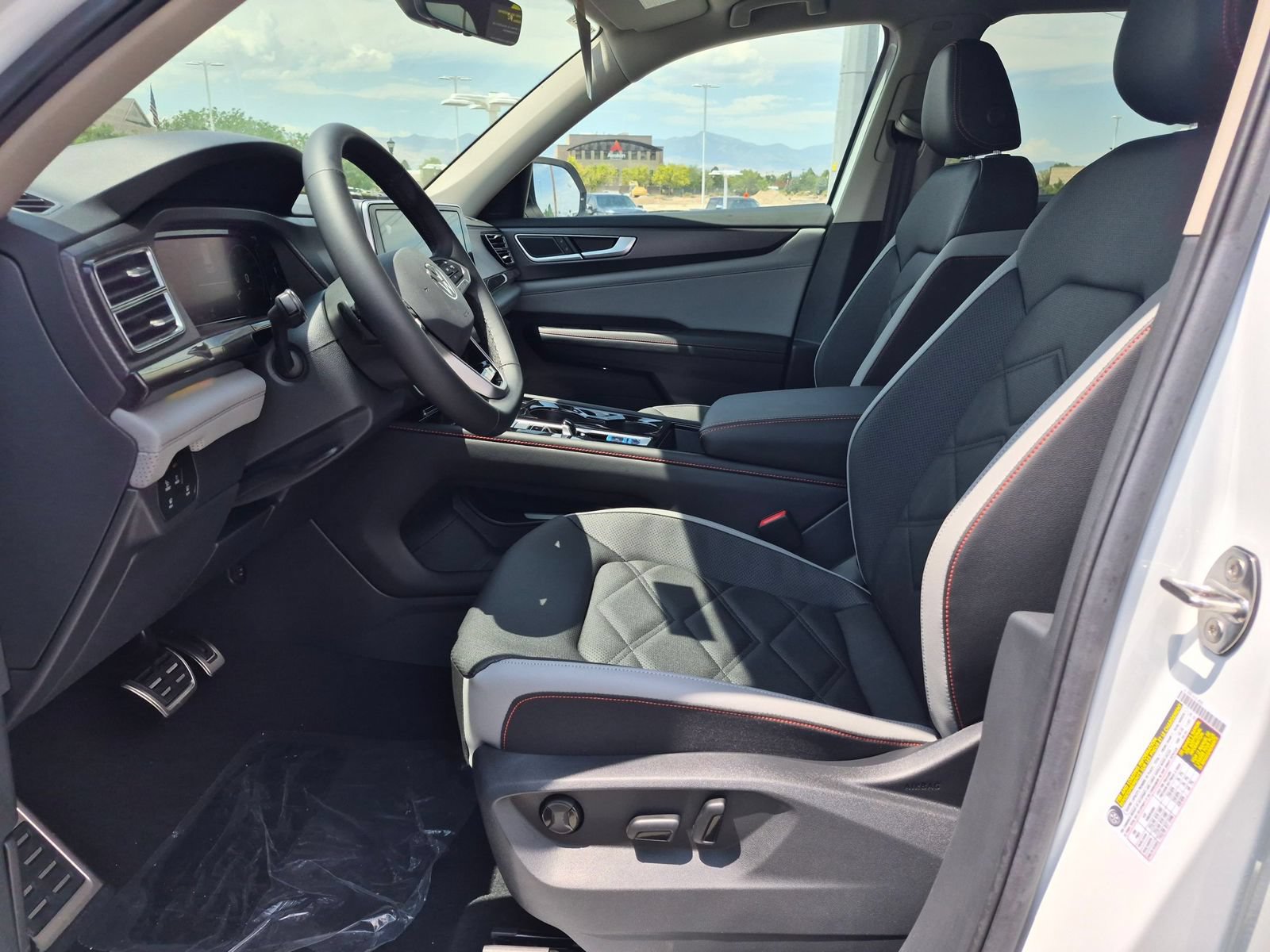 New 2026 Volkswagen Atlas Peak Edition AWD/4WD image 14