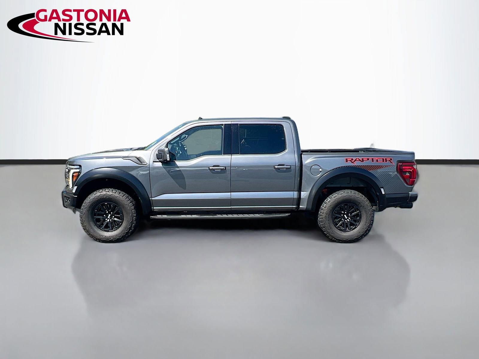 Used 2025 Ford F150 Raptor image 5