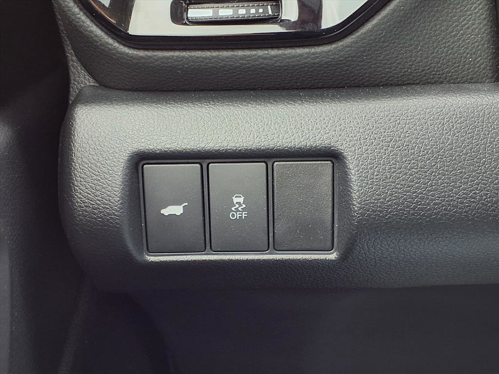 Used 2025 Honda Pilot Touring image 13