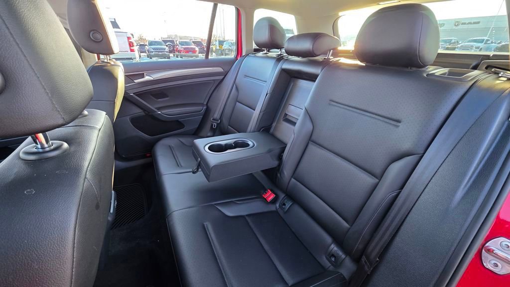 Used 2019 Volkswagen Golf Alltrack SE image 18
