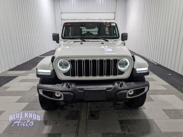 Used 2025 Jeep Wrangler Unlimited Sahara AWD/4WD image 6