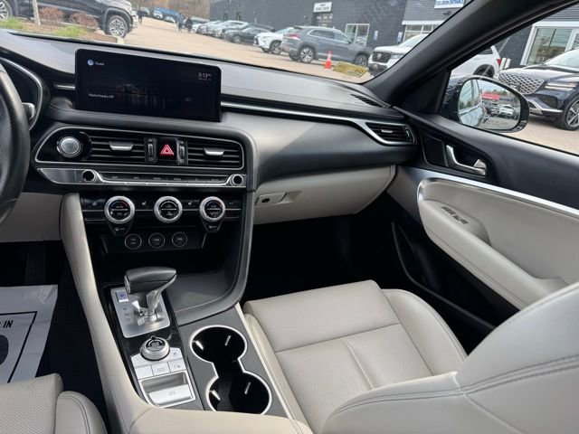 Certified 2022 Genesis G70 2.0T image 35