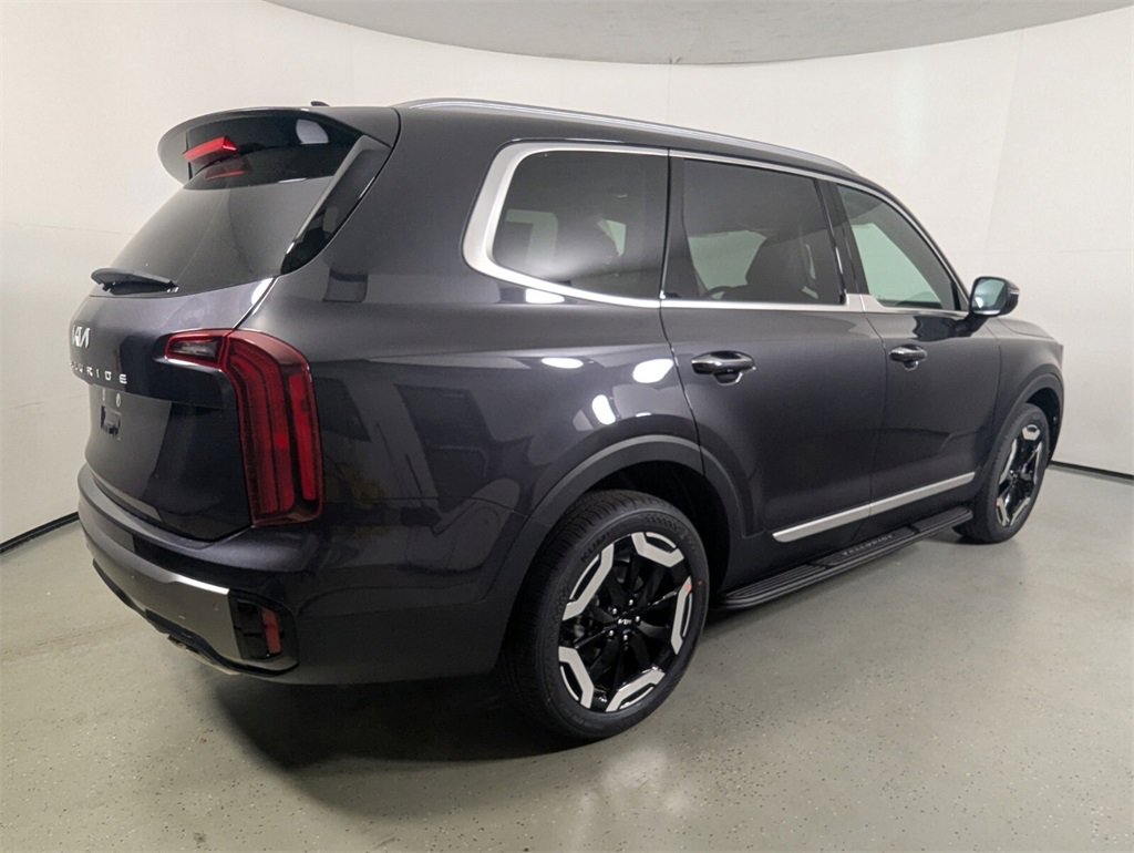 New 2025 Kia Telluride S image 7