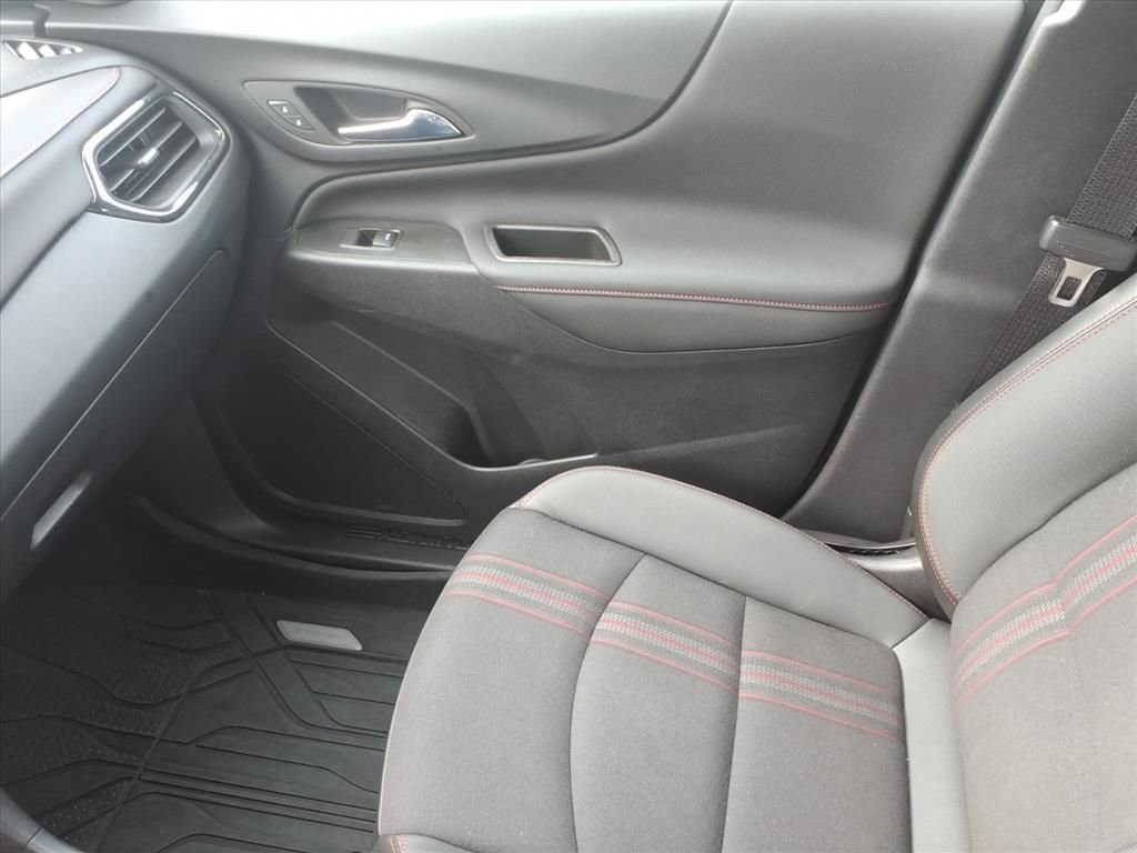 Used 2022 Chevrolet Equinox RS w/ LPO, Floor Liner Package AWD/4WD image 22
