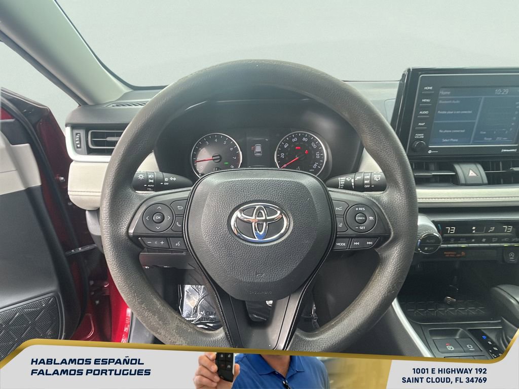 Used 2021 Toyota RAV4 XLE w/ Convenience Package image 16