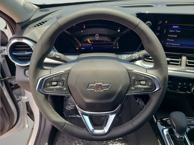 New 2026 Chevrolet Trax LT w/ Midnight Edition FWD image 24
