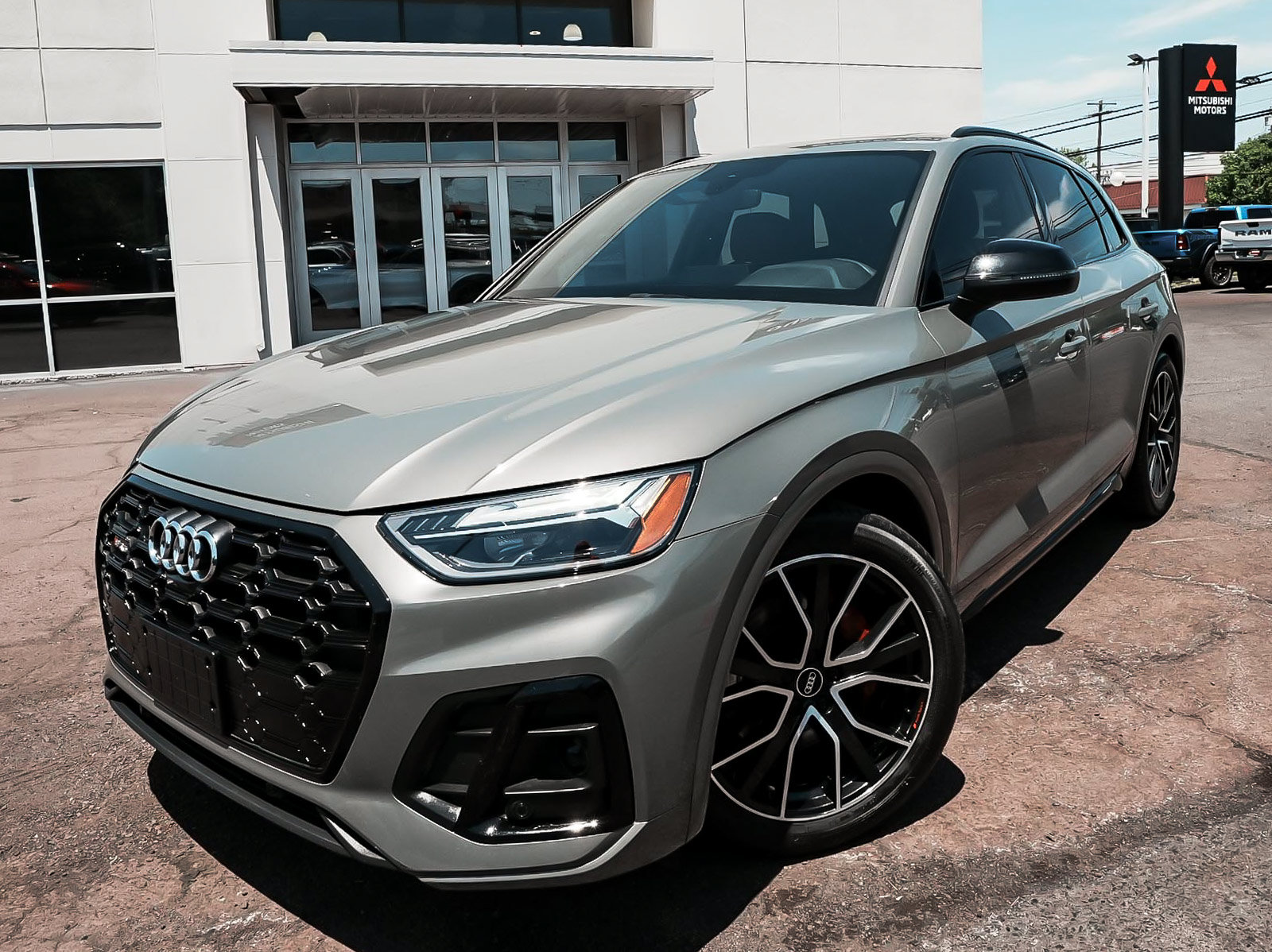 Used 2023 Audi SQ5 Premium Plus w/ Premium Plus Package AWD/4WD image 49