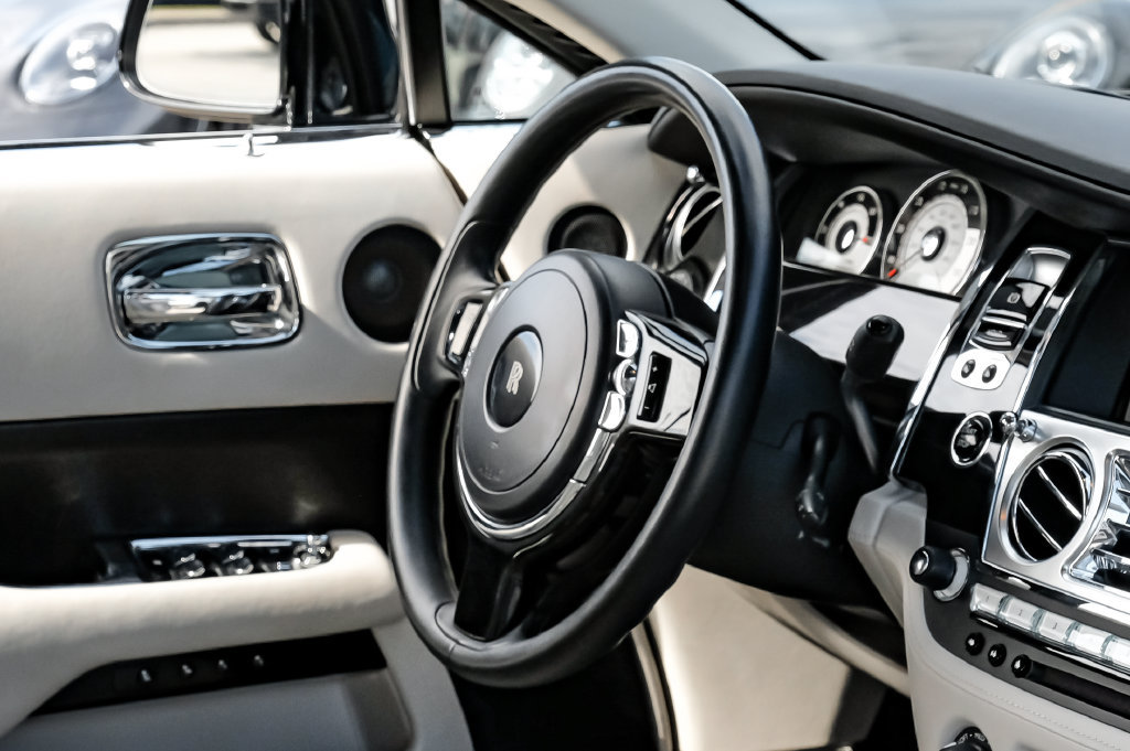 Used 2014 Rolls-Royce Wraith RWD image 11