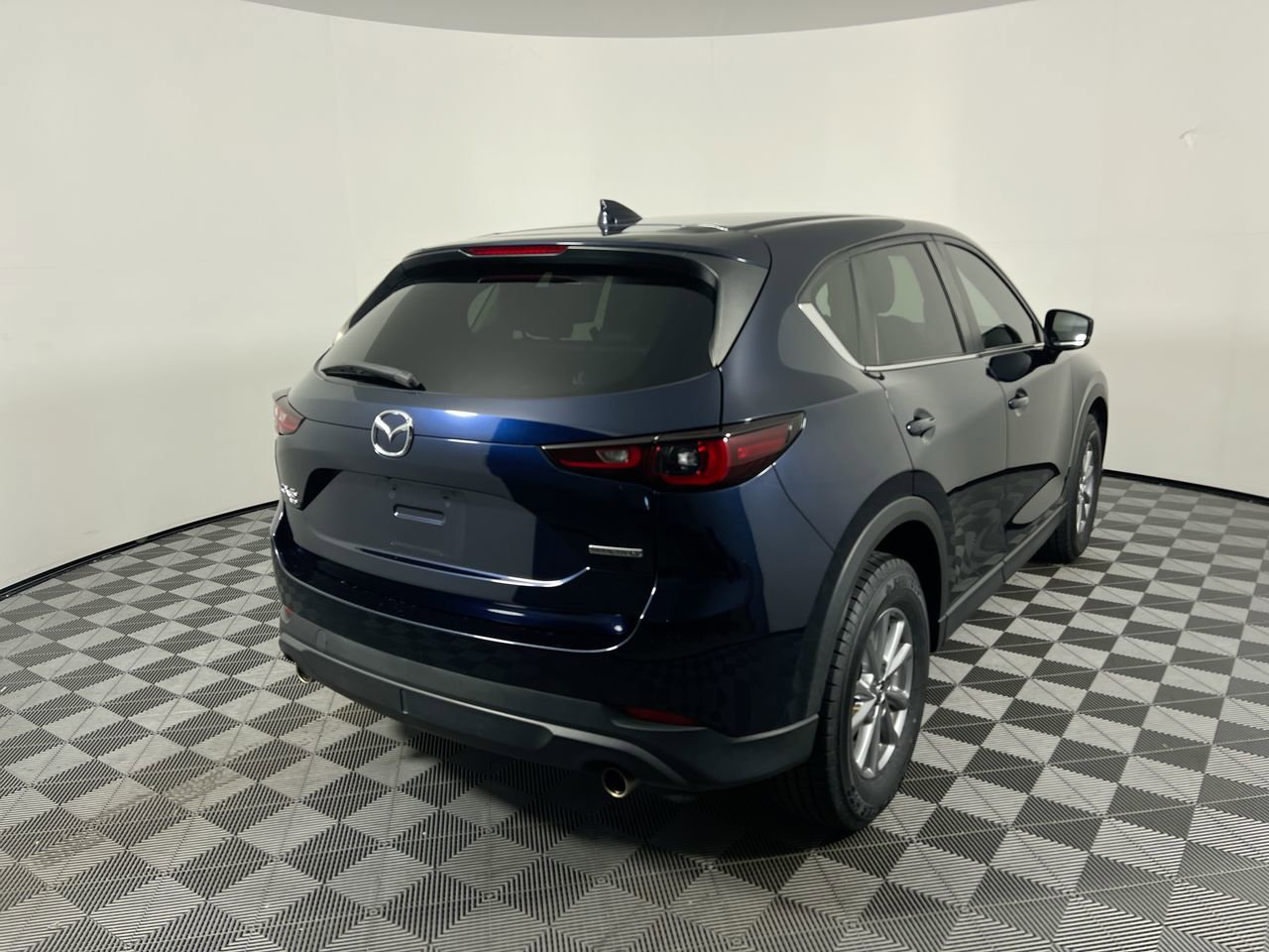 Used 2023 MAZDA CX-5 AWD 2.5 S w/ Select Package image 3