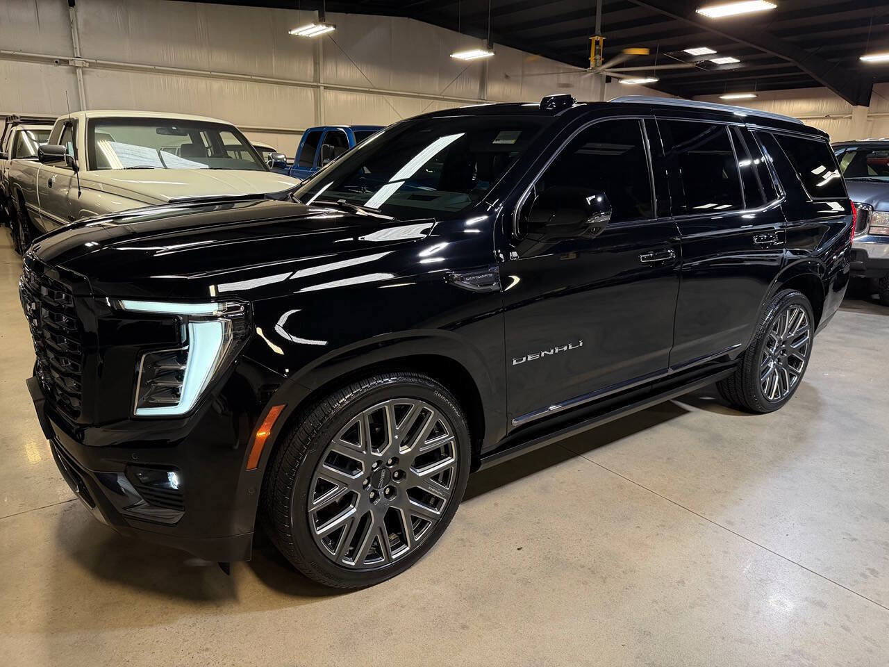 Used 2026 GMC Yukon Denali Ultimate AWD/4WD image 6