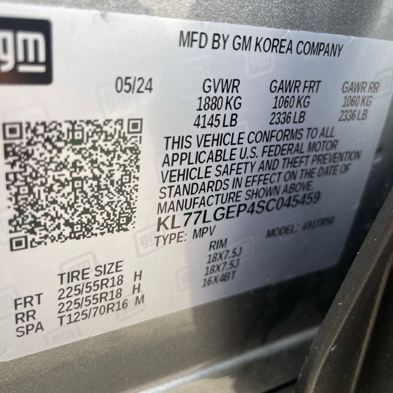 Used 2025 Chevrolet Trax RS w/ Sunroof Package FWD image 27