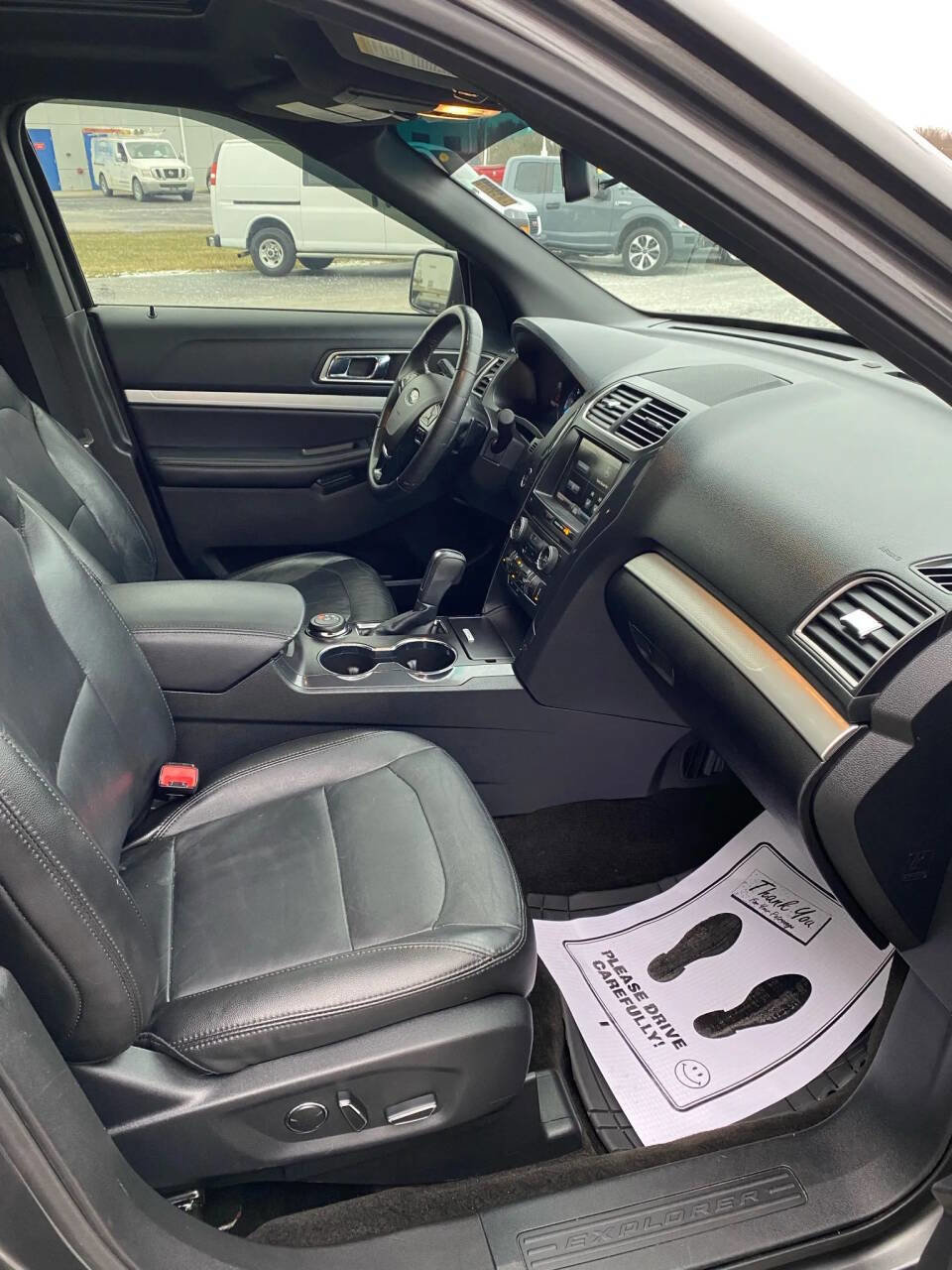 Used 2016 Ford Explorer XLT w/ Equipment Group 202A image 34