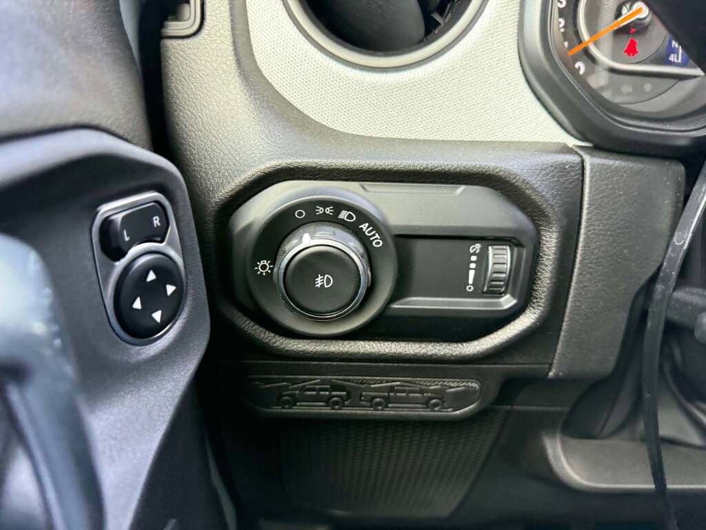 New 2025 Jeep Wrangler Sport S image 21