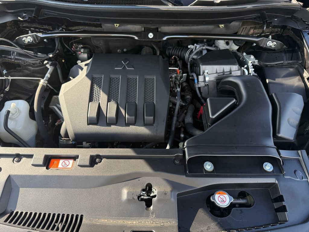 Used 2024 Mitsubishi Eclipse Cross SEL image 23